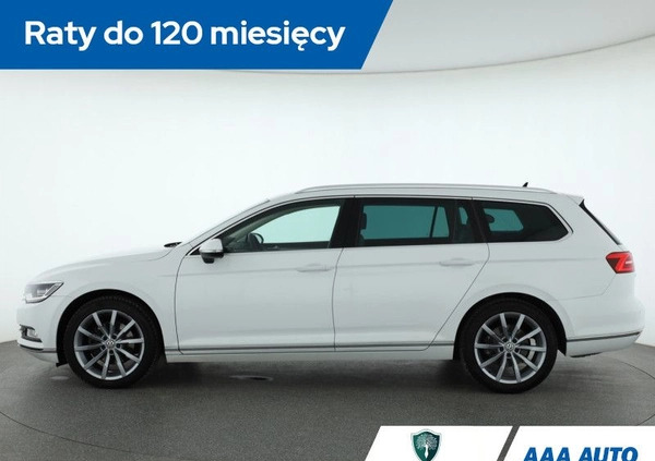 Volkswagen Passat cena 71000 przebieg: 135484, rok produkcji 2016 z Władysławowo małe 277